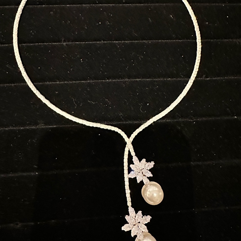 Necklace - Picture 5 of 5
